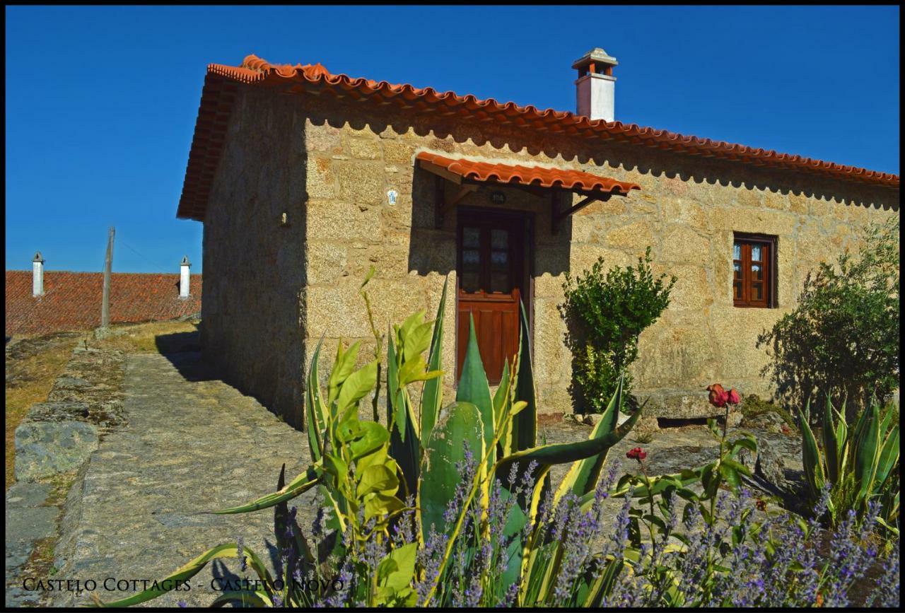 Castelo Cottages Castelo Novo ภายนอก รูปภาพ
